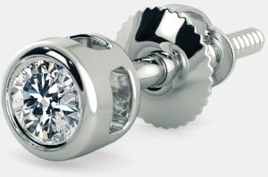 The Blanc Earring For Him