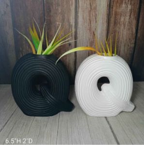 Decor Q Word Vase