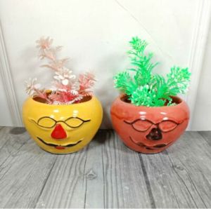 Statue &AMP;AMP; Unique Pots  Yeah Sunglases