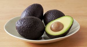 Fresh Avocado 15 Days, Packaging Type : Plastic Bag, Packaging Size : 5-25kg