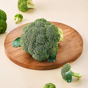 Fresh Broccoli, Color : Green, Packaging Size : 5-25kg, Packaging Type : Net Bag