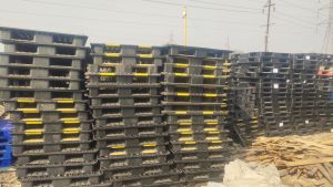 plastic pallets