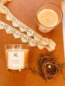 Jasmine Daily Candle