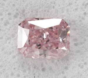 0.11 Carat Natural Loose diamond 2.94 X 2.27 MM i 1 Clarity 100% Natural ARGYLE Pink Fancy COLOR