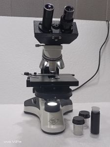 Phase contrast Trinocular microscope
