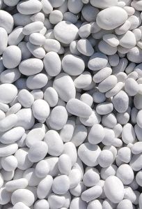 Indian White Marble Tumbled Pebble Stones Landscaping Garden Cheap Price Decorative Round Marble Peb