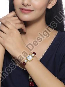 SH9-1492 Maroon Gold Plated Kundan Bracelet
