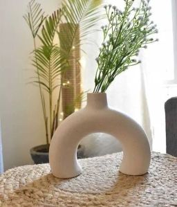 Ceramic Daunt Vase