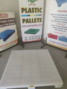 Plain Polyethylene Pallets