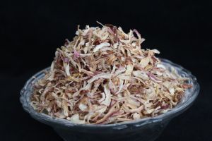 dehydrated pink onion flakes