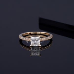 4-Prong Princess Engagement Ring in Solid Gold