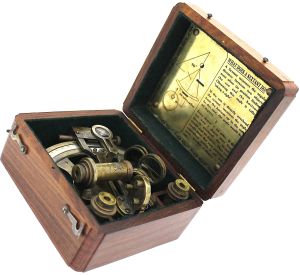 Brass navigational sextant with 2 Extra telescope with wooden box