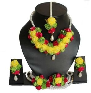 Floral Necklace Set