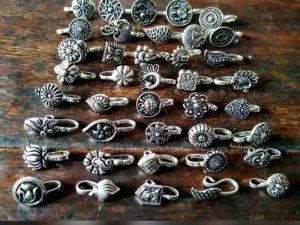 Oxidized Nose Pins