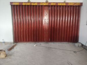 Collapsible shutters gate