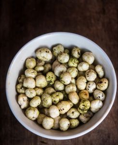 Roasted Black Pepper Makhana For Human Consumption