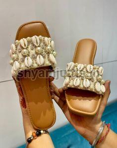 Ladies Designer Embroidered Flat Sandals, Sole Material : Leather