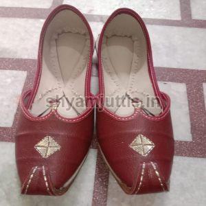 Leather Ladies Trendy Punjabi Jutti