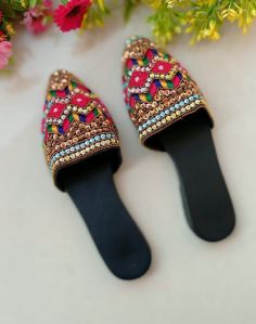 Ladies Beaded Mules Jutti