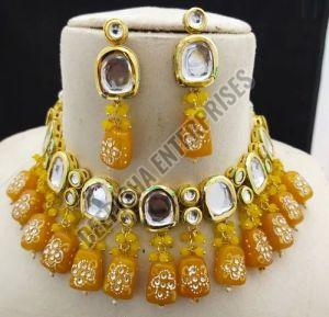 Kundan Choker Set, Packaging Type : Velvet Box