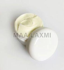 Sunscreen Skin Cream, Packaging Type : Plastic Container