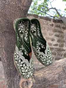 Ladies Green Punjabi Jutti