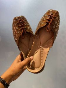 Leather Ladies Loafer Shoes, Color : Brown