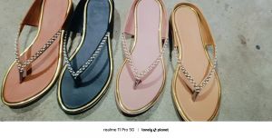 Ladies V Shape Flat Sandal