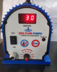 Dishaaqua Manual PP Electronic Dosing Pump, Pressure : Low Pressure