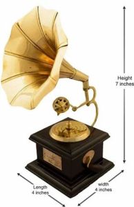 Polished Brass Antique Gramophone, Color : Brown, Golden