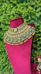 Kundan Jewellery Heavy Necklace Set, Technics : Handmade