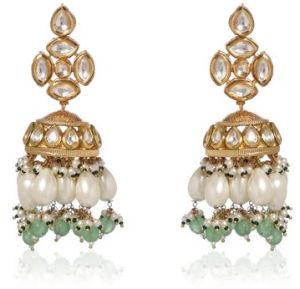 Divyaratna Woman Jhumka Earrings