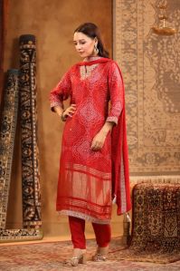 Womens Gajji Silk Kurta, Pant And Dupatta Set