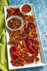 Organic Dried Chillies, Color : Red, Form : Whole, Grade Standard : Food Grade