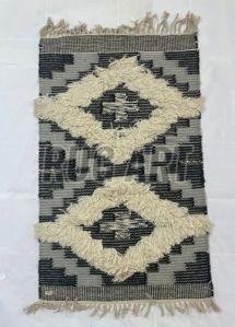 Handmade Woolen Dhurries, Shape : Rectangular, Technics : Attractive Pattern