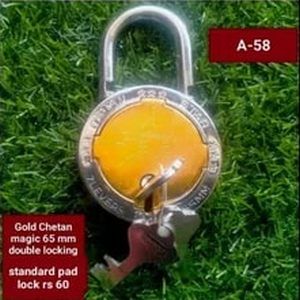 Chetan Short Shackle Padlock