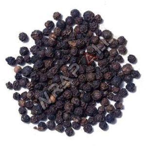 Natural Dried Black Pepper Seeds, Grade Standard : Food Grade, Specialities : Hygenic, Pure For Spices