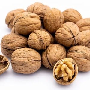 Shelled Walnuts, Color : Brown