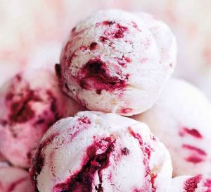 Raspberry Ripple Ice Cream, Packaging Type : Box For Human Consumption