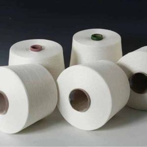 Plain Carded Cotton Yarn, Color : White, Technics : Machine Made