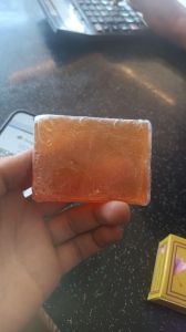 Glycerin Saffron Soap, Color : Saffrn