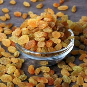 Dry Golden Raisin, Taste : Sweet, Packaging Size : 25-50kg