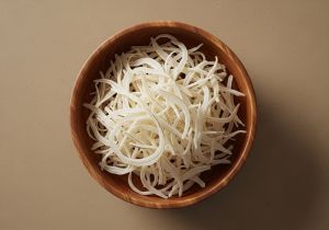 dehydrated white onion flakes