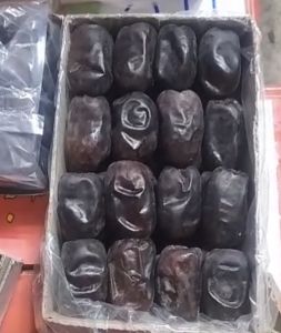 Mazafati Dates, Packaging Size : 5 Kg, Packaging Type : Vacuum Bag