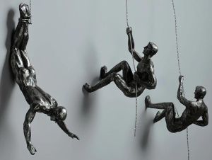 Rock Climbing Men Sculpture Wall Hanging Set