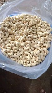 w320 cashew nuts, Color : Cream White for Snacks