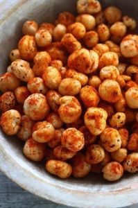 Crunchy Roasted Makhana, Color : Light Brown For Ready To Eat