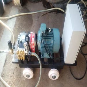 Industrial Pressure Washer, Brand Name : Triiplex