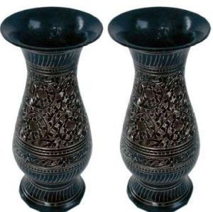 Metal Hand Painted Antique Showpiece Flower Vase, Color : Black