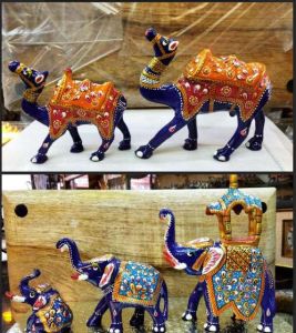 Decorative Resin Meenakari Animal Statue, Color : Multicolor